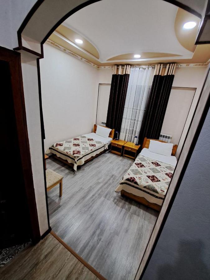 Karavan Hotel Buchara Exteriör bild